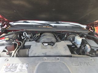 2020 GMC Yukon 4WD Denali - Engine Compartment Image